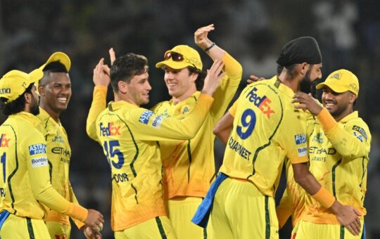 IPL 2026: Chennai Super Kings elect to bowl against Lucknow Super Giants