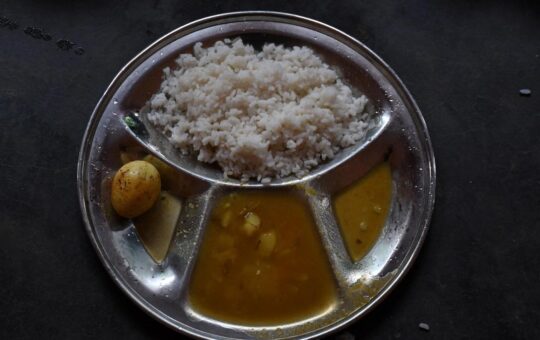 Over 100 students fall ill after eating food at State-run school in Odisha, 1 dead; CM orders probe