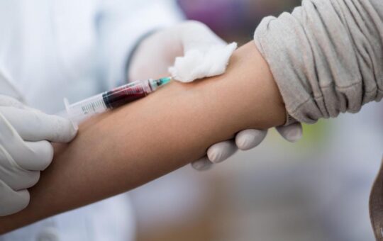 Blood test could help detect signs of Alzheimer's disease decades before symptoms: Study