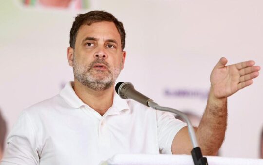 ‘Compromised PM’ no longer capable of running country: Rahul slams Modi