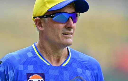 IPL 2026: Dhoni has a sore thumb, he is not with the team: Hussey