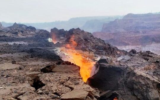 Jharia coal fires may burn hotter, emit more greenhouse gases than thought